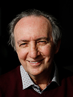 Russell Calvert psychologue
psychothérapeute clinicien,
psy en ligne, coach de vie. Photo de Russell Calvert psychologue Saint-Lambert, St-Lambert, Longueuil, Rive-Sud, et Estrie, Sherbrooke.